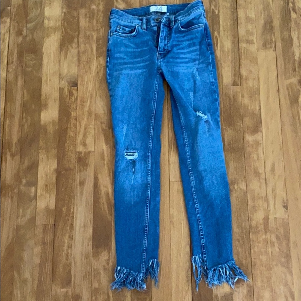Jeans - Picture 2 of 2